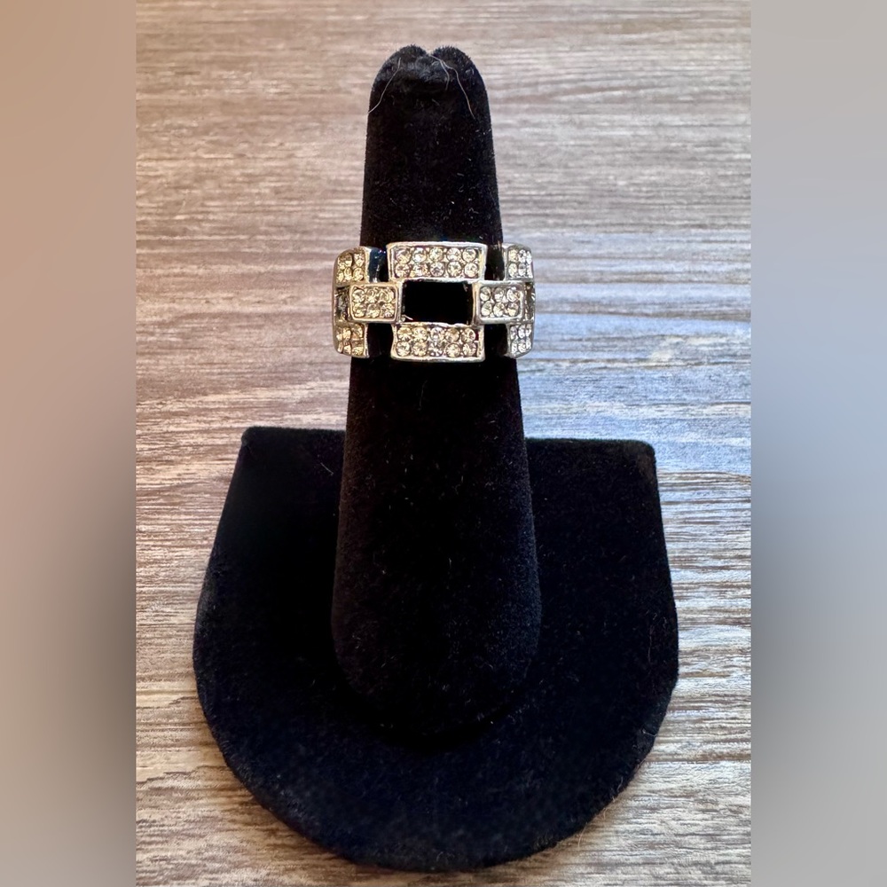 Elegant Silver Crystal Faux Diamond Square Cutout Ring Fashion Size 5 1/2